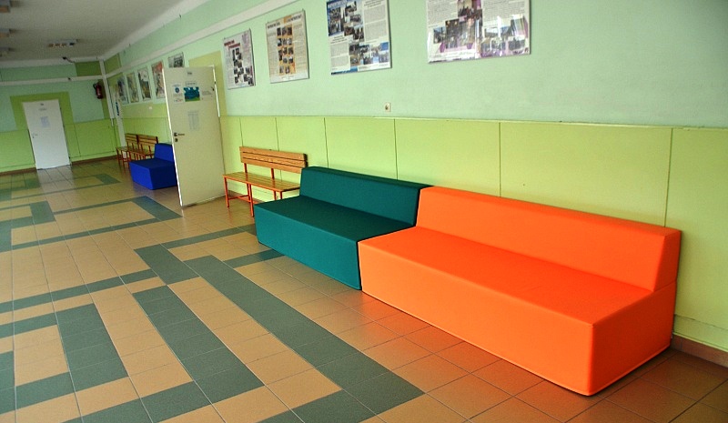 siedziska ławki na korytarz szkolny piankowe